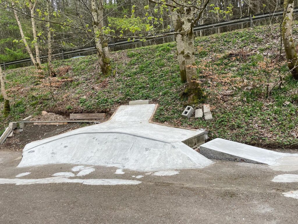 The Forgotten Road DIY